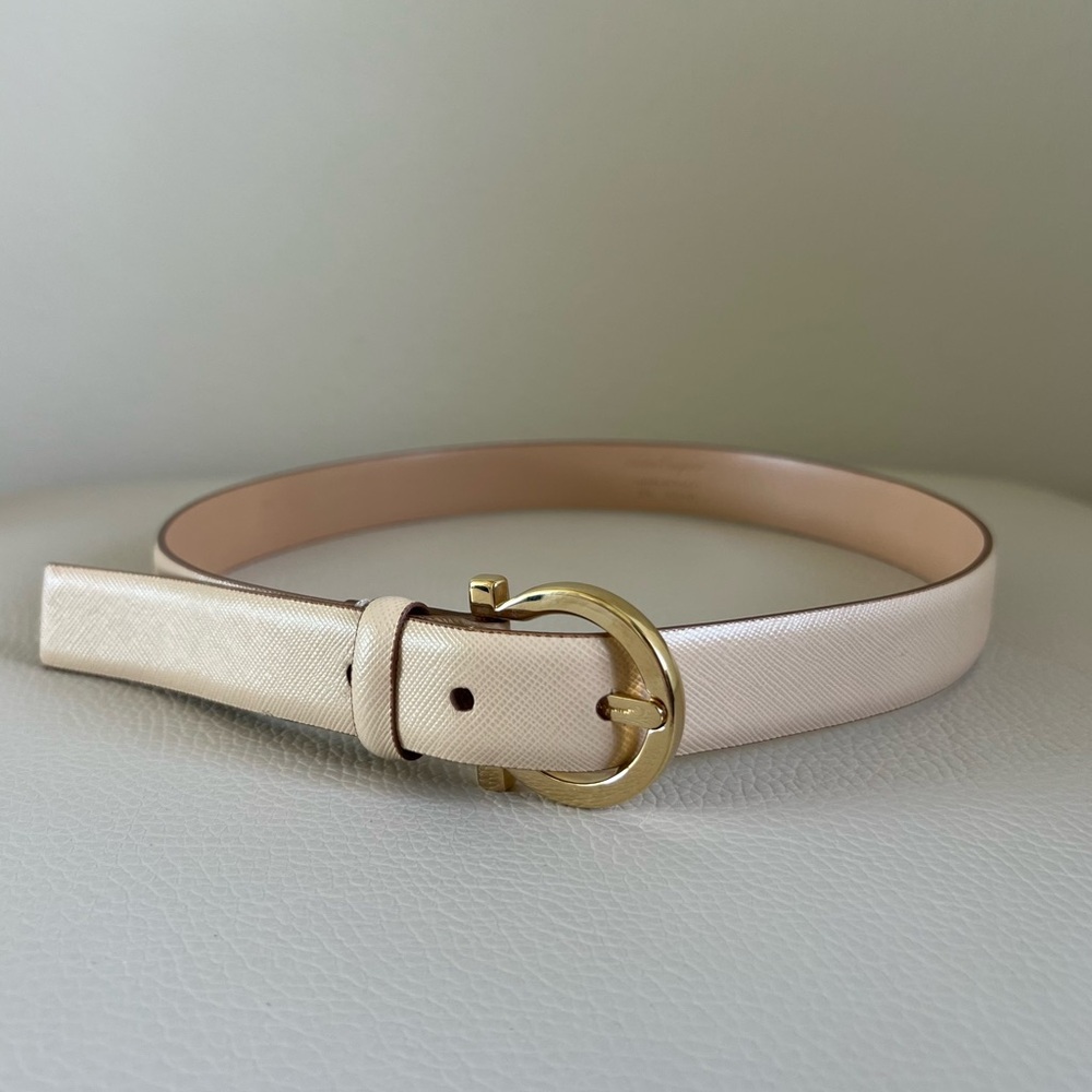 Beige & gold Salvatore Ferragamo Giancini belt
